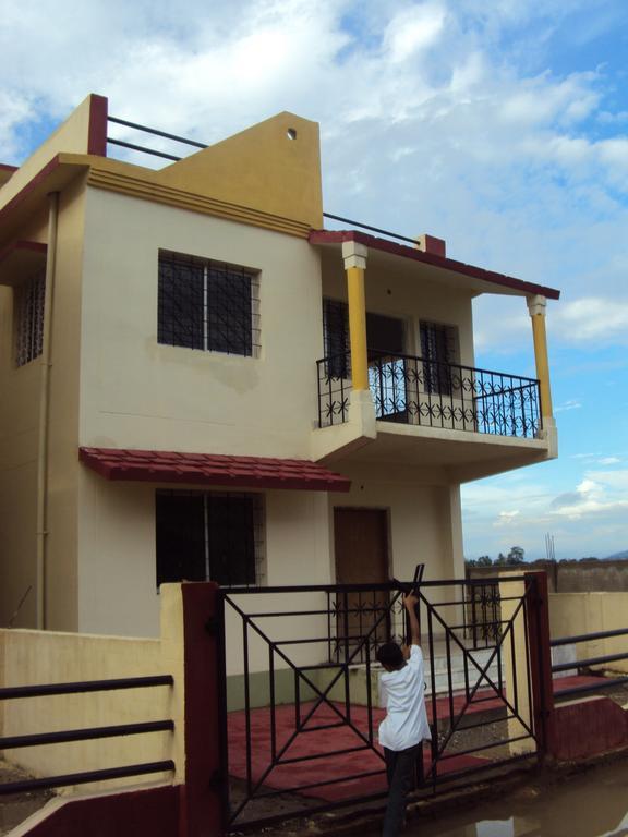 Hotel Kings Castle Guwahati Bagian luar foto
